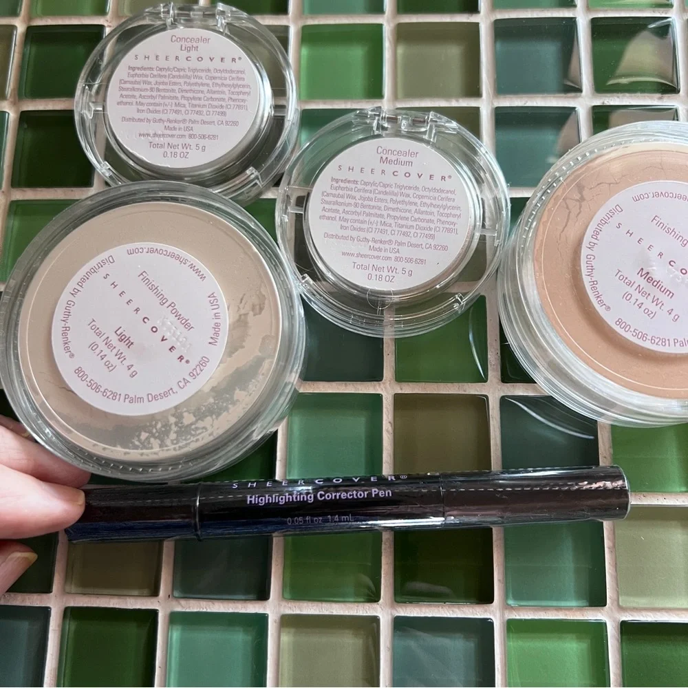 5 SheerCover makeup NOS light and med Concealers & Powders & Highlighting Pen - Picture 2 of 15